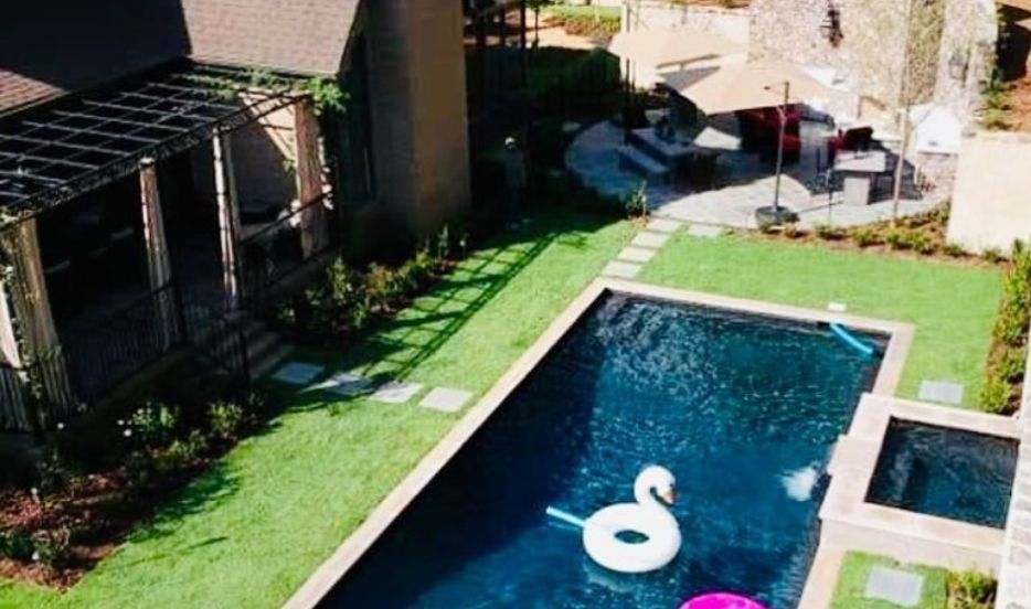 Vinyl Liner Pools by Mancha Hardscapes