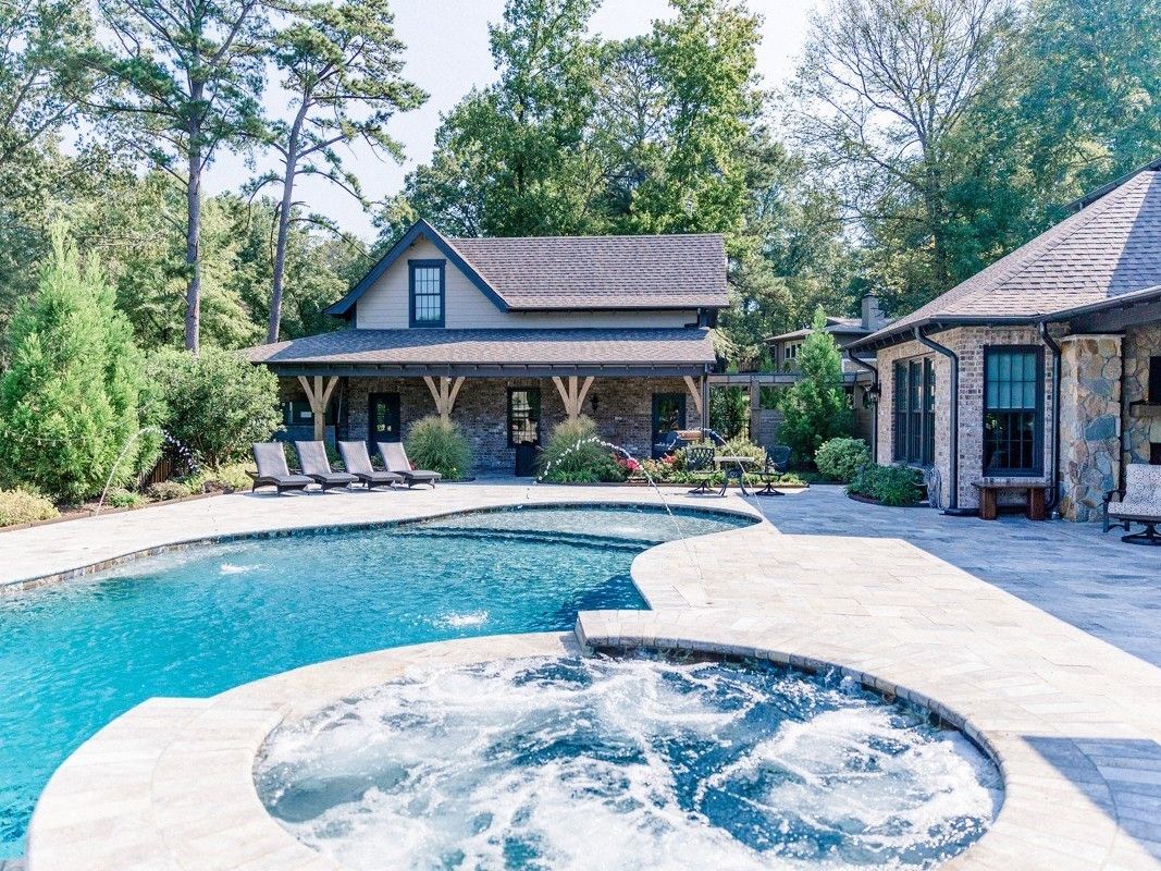 Spillover spa of a gunite pool